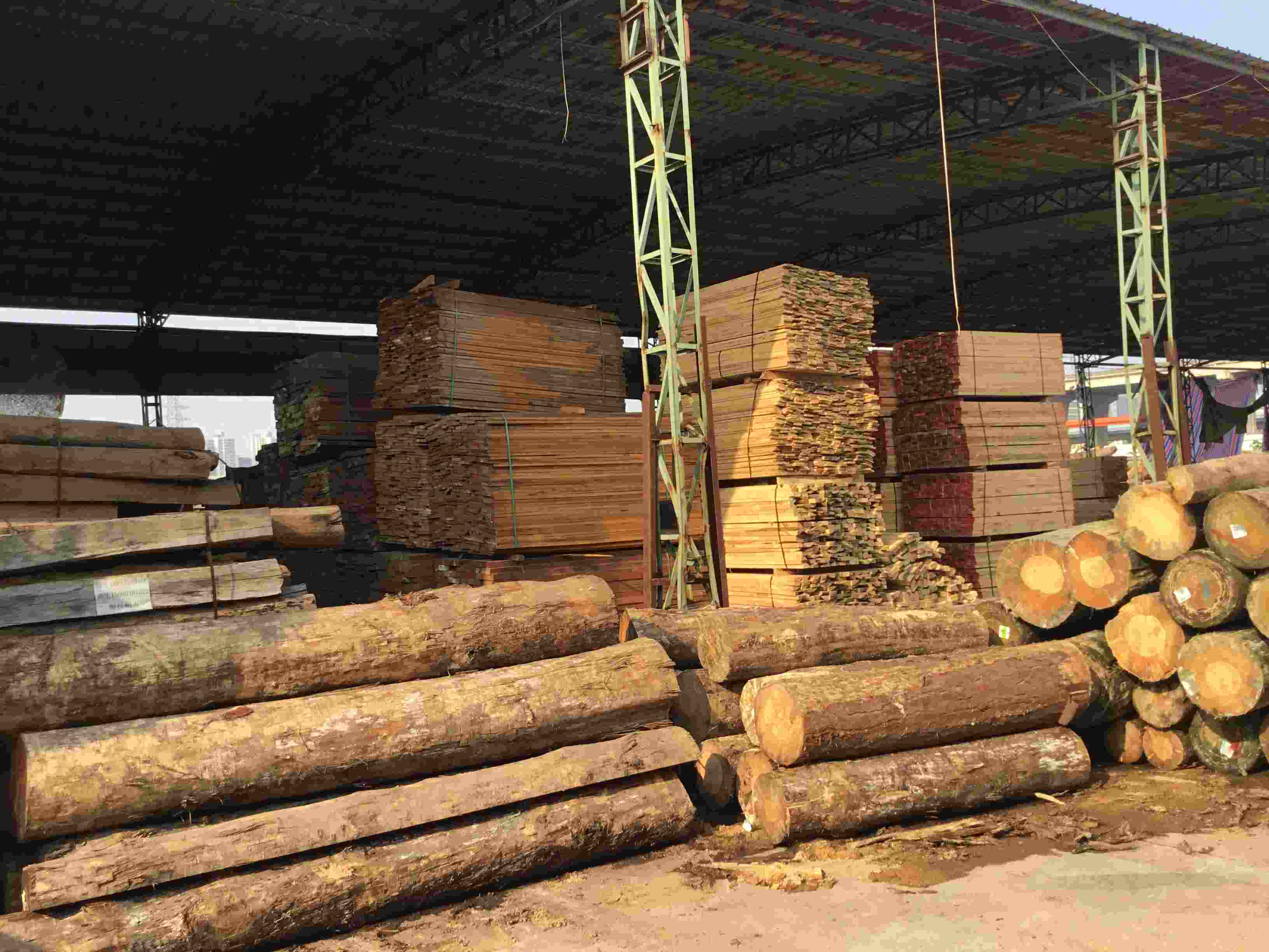 青森木業(yè)筑造自營(yíng)店空間